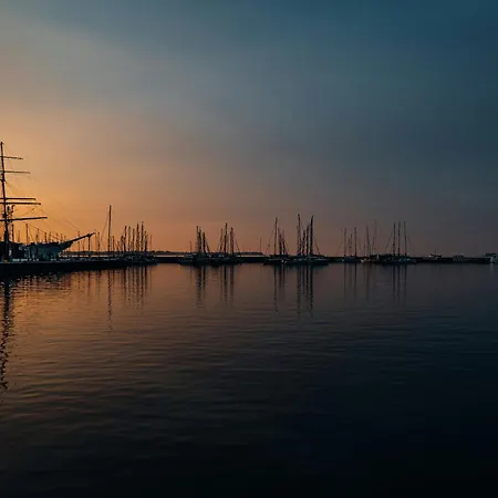 Am Hafen Guest house *